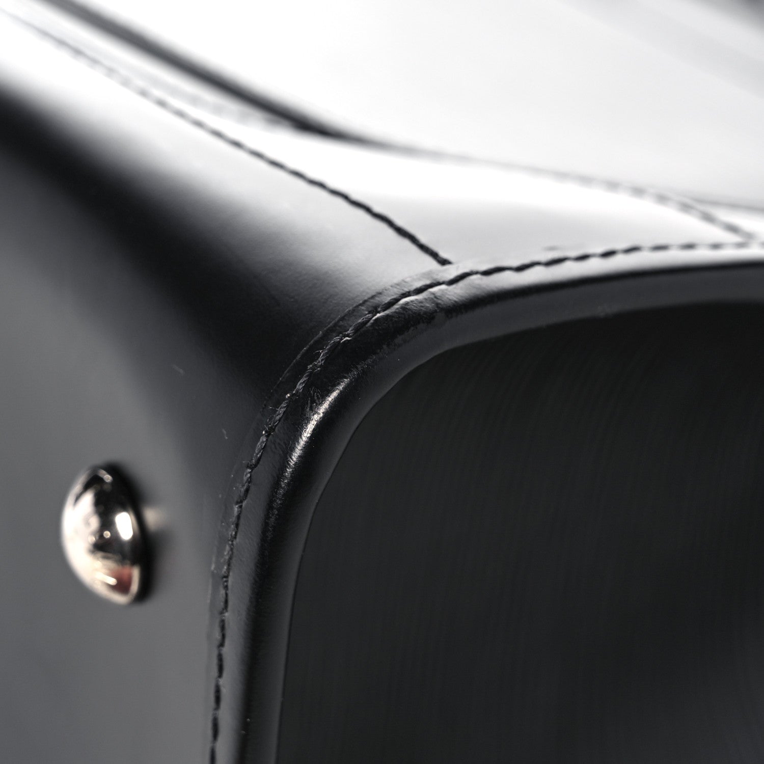 Louis Vuitton Epi Madeleine GM Black 10 of 14