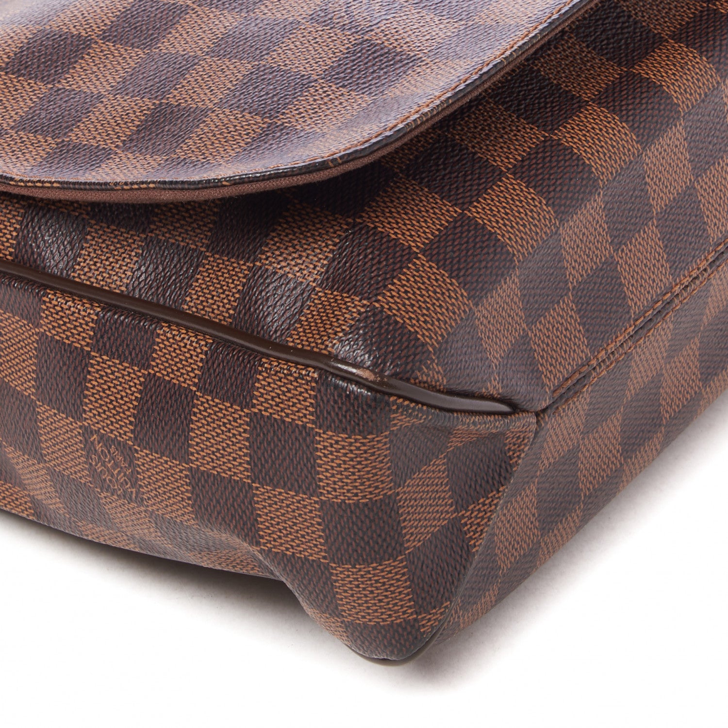 Louis Vuitton Damier Ebene District MM 5 of 8
