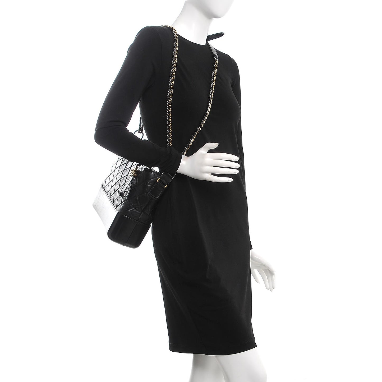 Aged Calfskin Quilted Medium Gabrielle Hobo Black