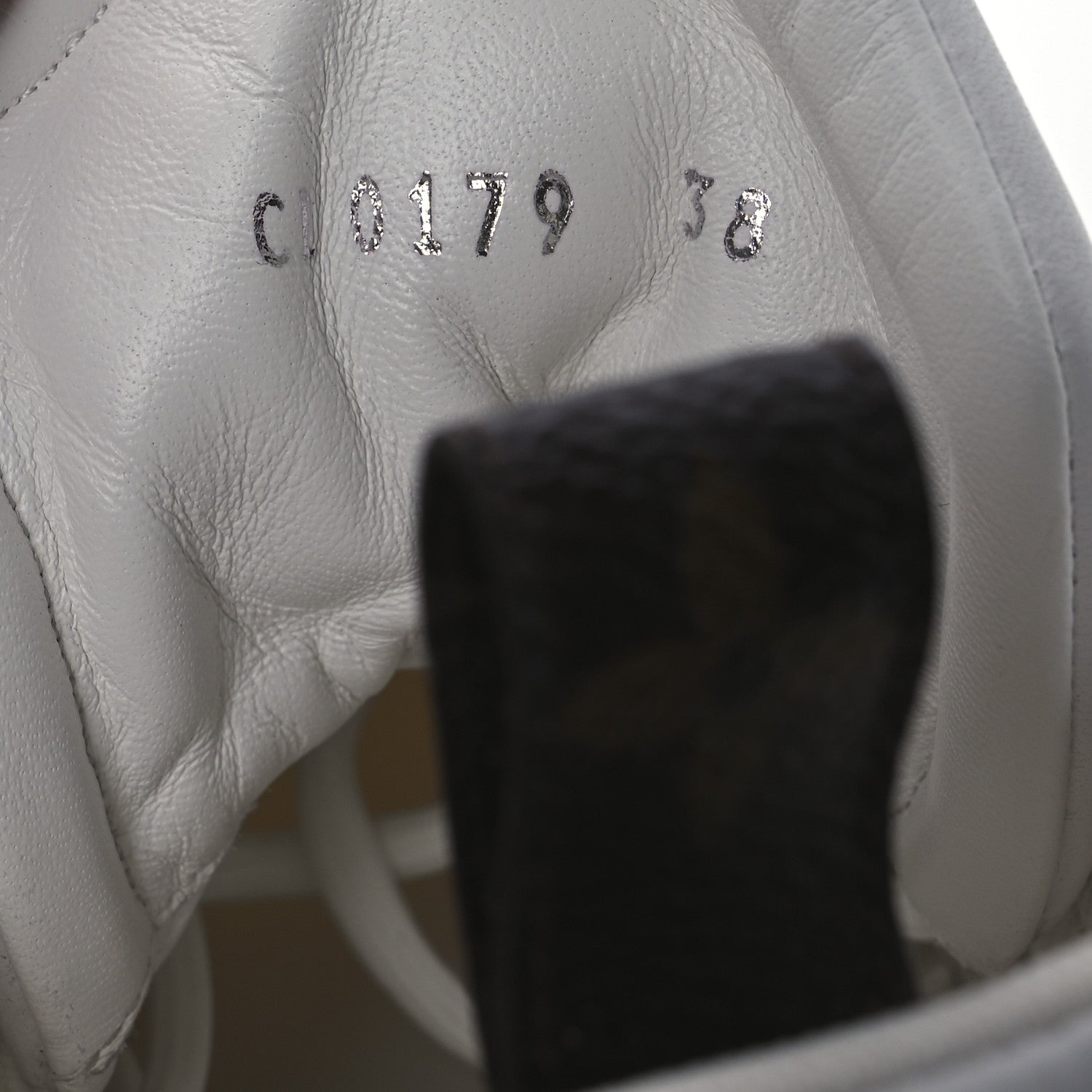 Louis Vuitton Patent Monogram LV Archlight Sneakers 38 White 10 of 14