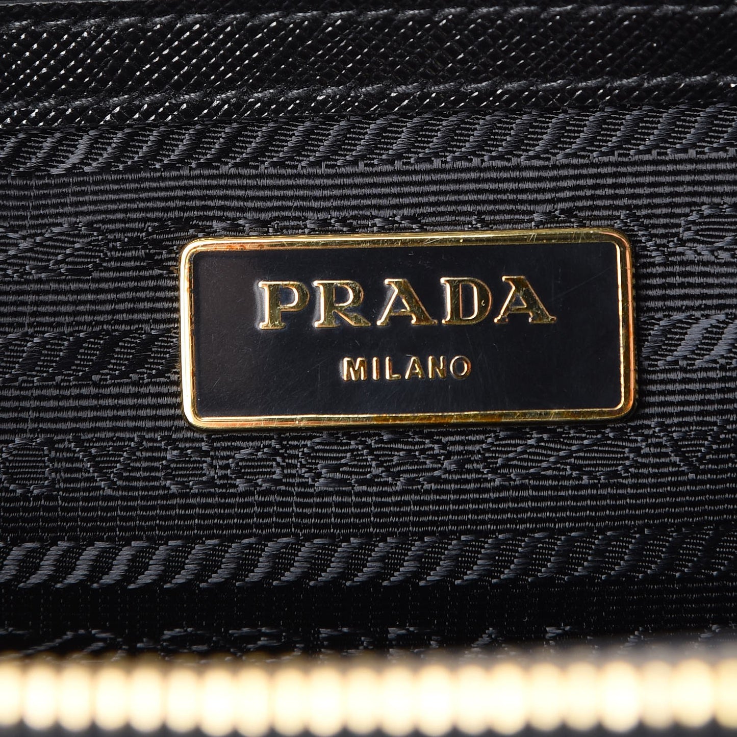 Saffiano Small Galleria Double Zip Tote Black