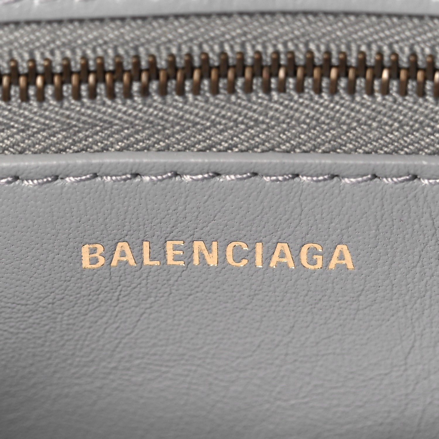 Balenciaga Merino Wool Papier A6 Zip Around Tote Gris Haussmannien 6 of 12