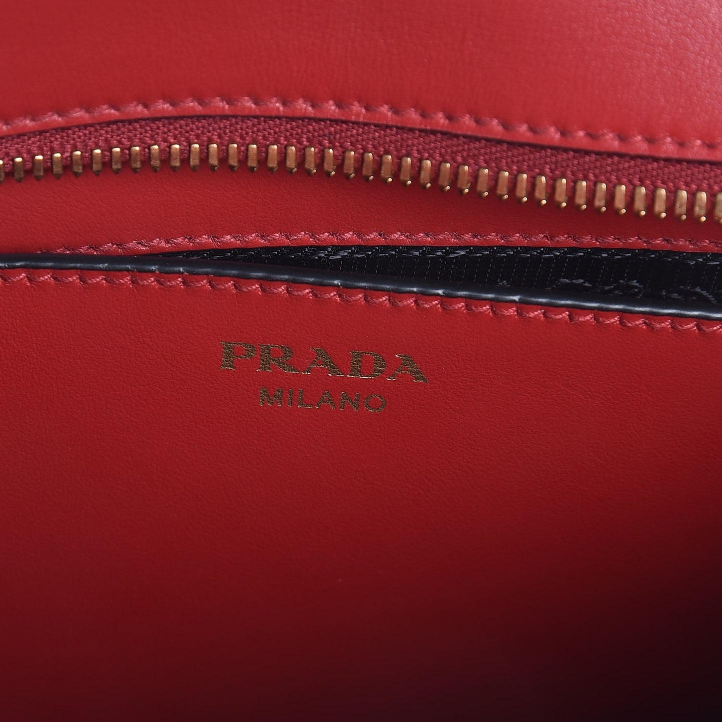 Saffiano Soft Calfskin Bandoliera Bag Fuoco