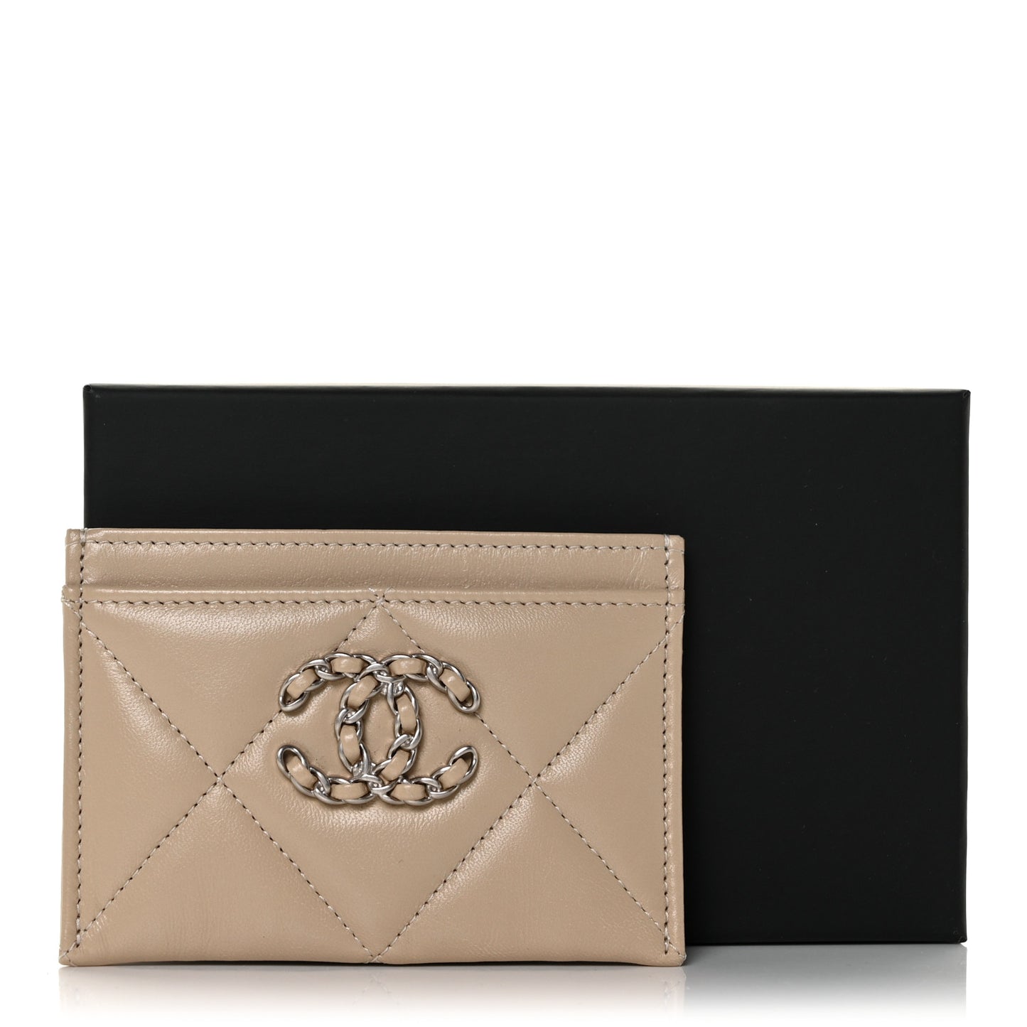Goatskin Quilted 19 Card Holder Beige