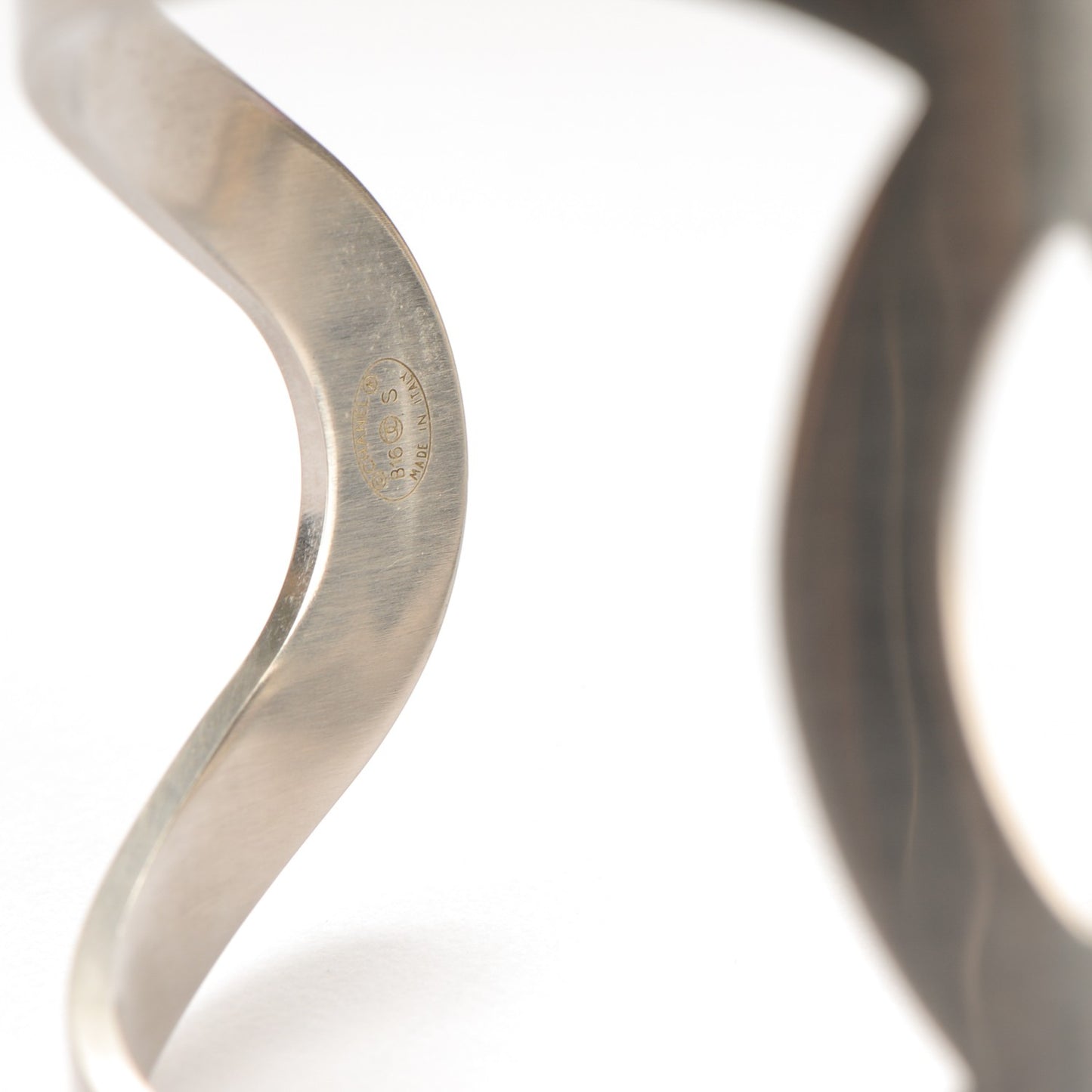Metal CC Cuff Silver