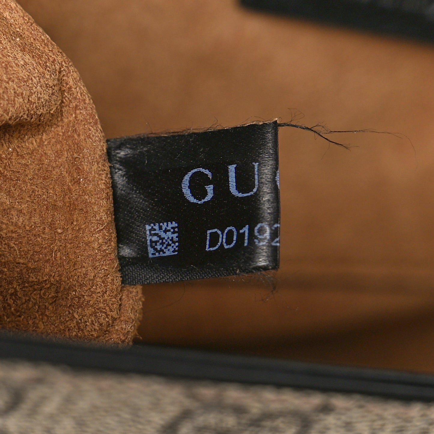 GG Supreme Monogram Calfskin Small Padlock Shoulder Bag Beige Black Cuir