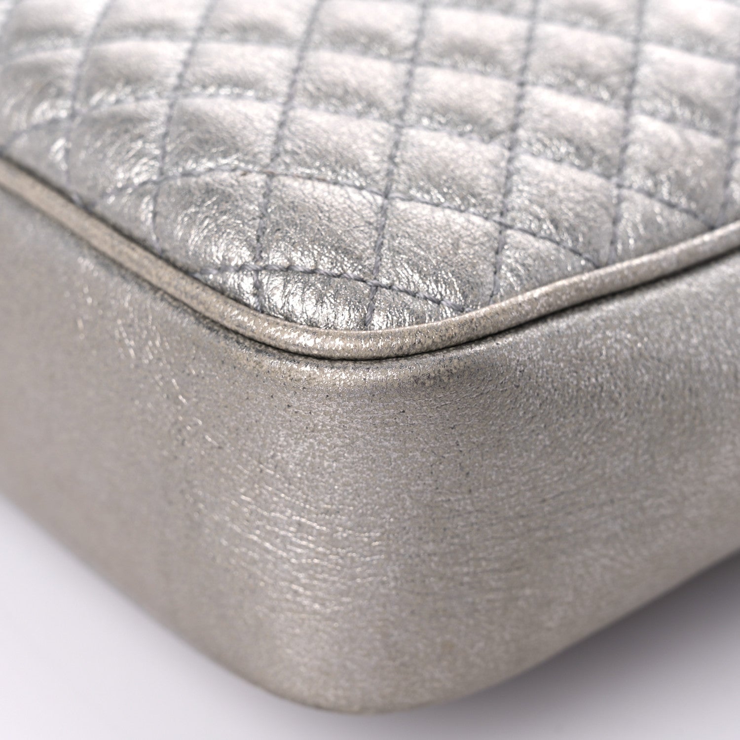 Gucci Laminated Nappa Web Trapuntata Small GG Shoulder Bag Argento 11 of 16
