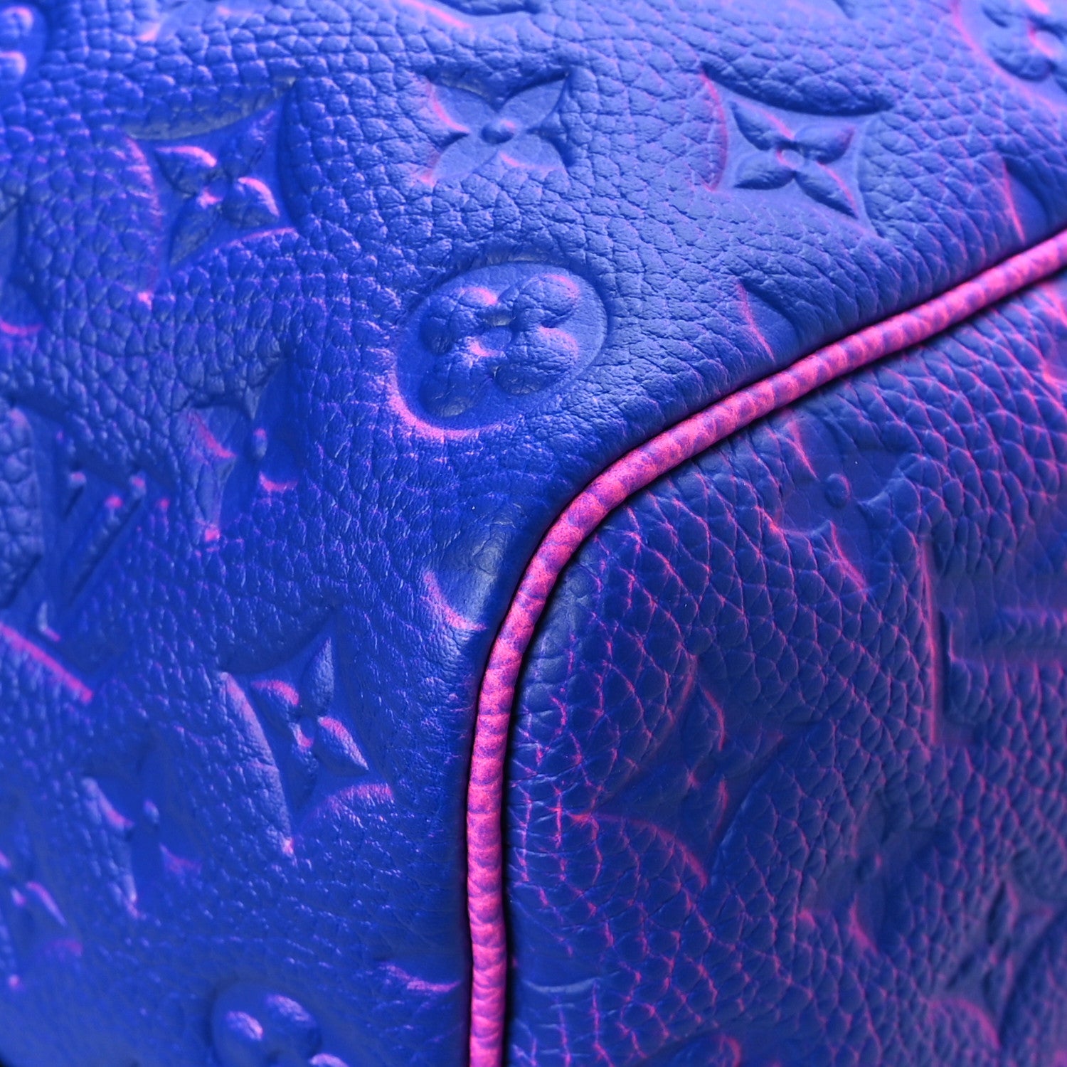 Louis Vuitton Taurillon Illusion Keepall Bandouliere 50 Bleu Rose 7 of 9