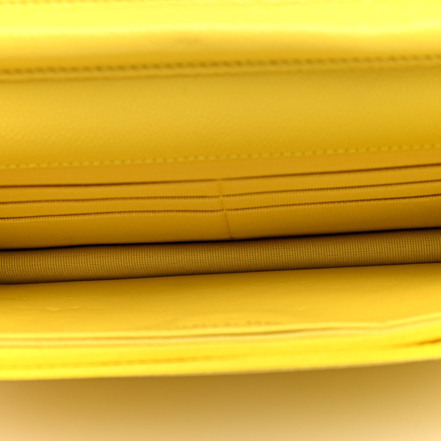 Caviar Quilted Wallet on Chain WOC Yellow