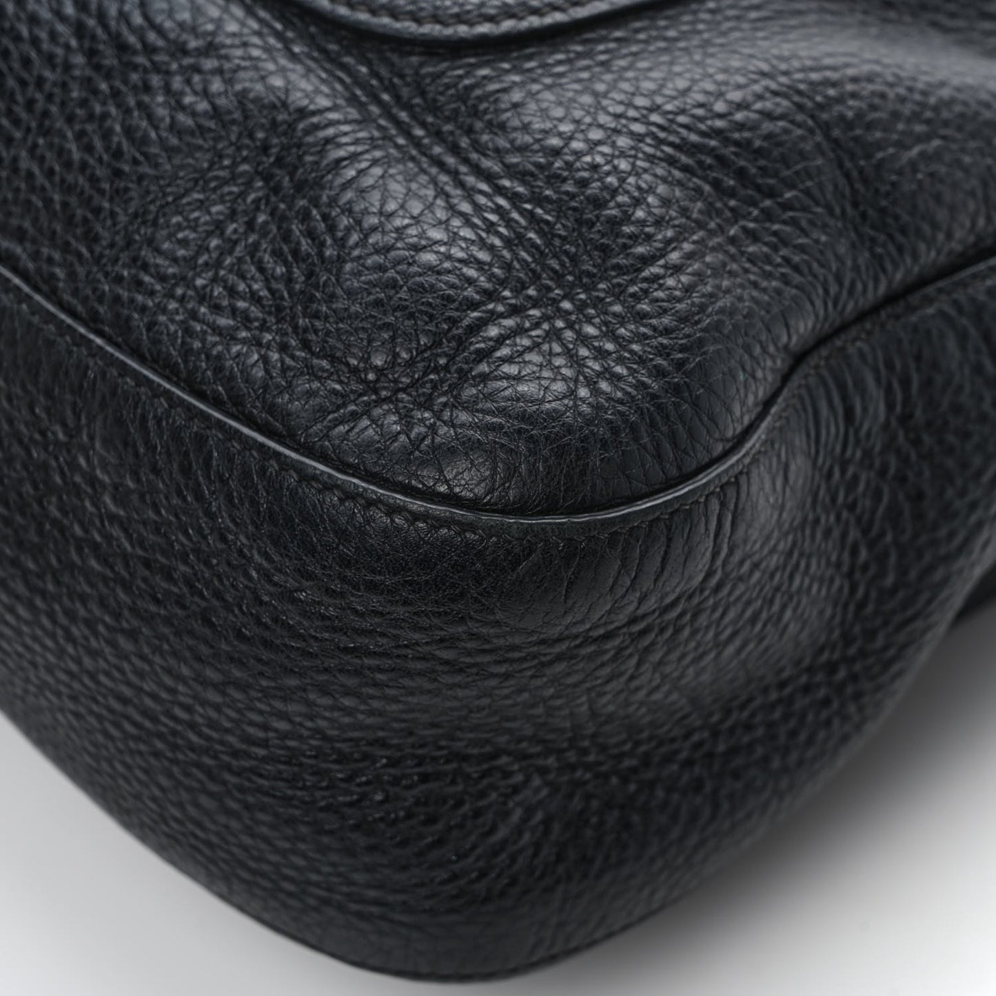 Vitello Daino Medium Pocket Hobo Bag Black
