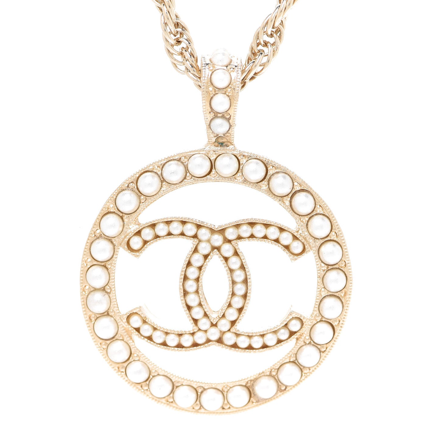 Pearl CC Round Pendant Necklace Gold
