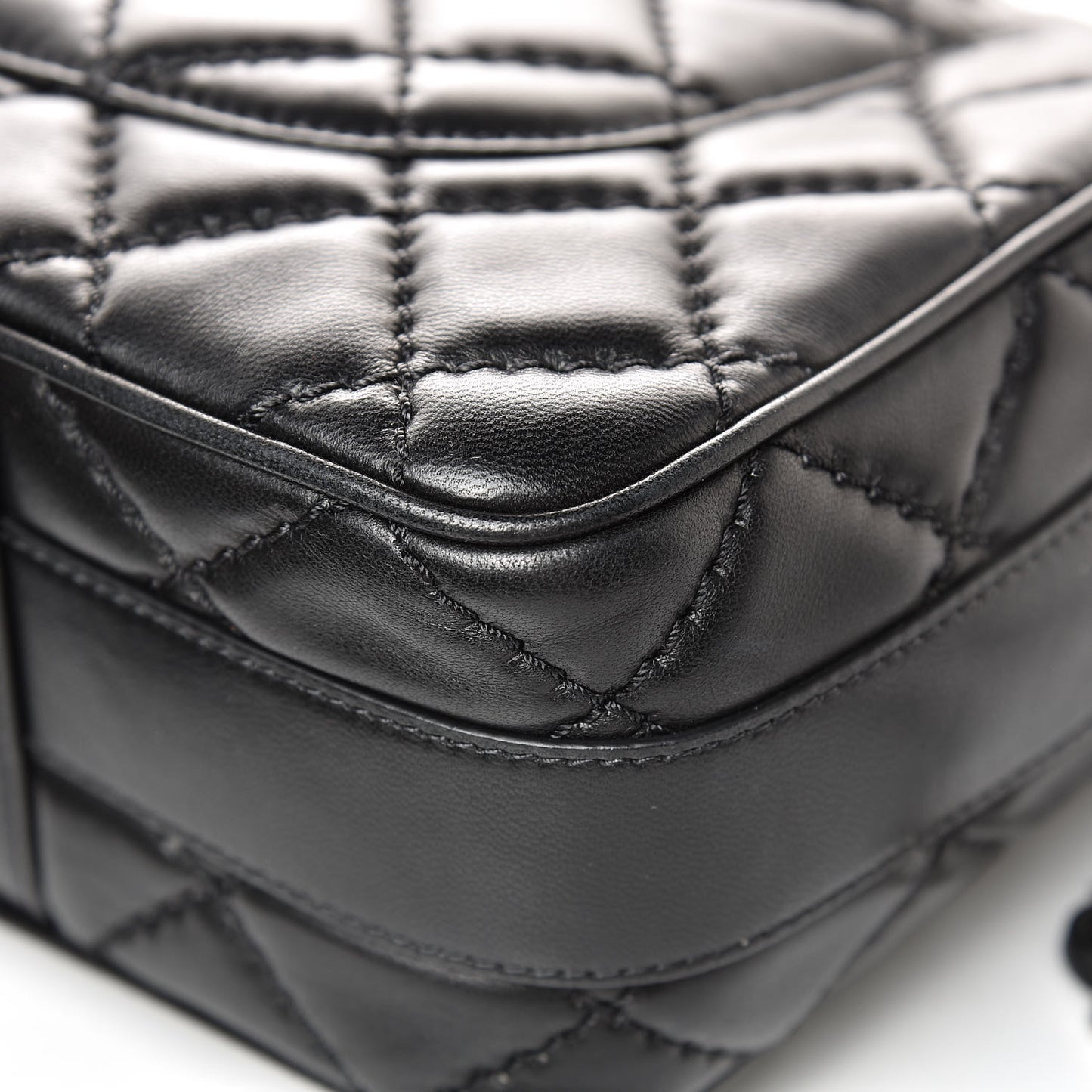 Lambskin Quilted Jumbo Easy Carry Flap Black