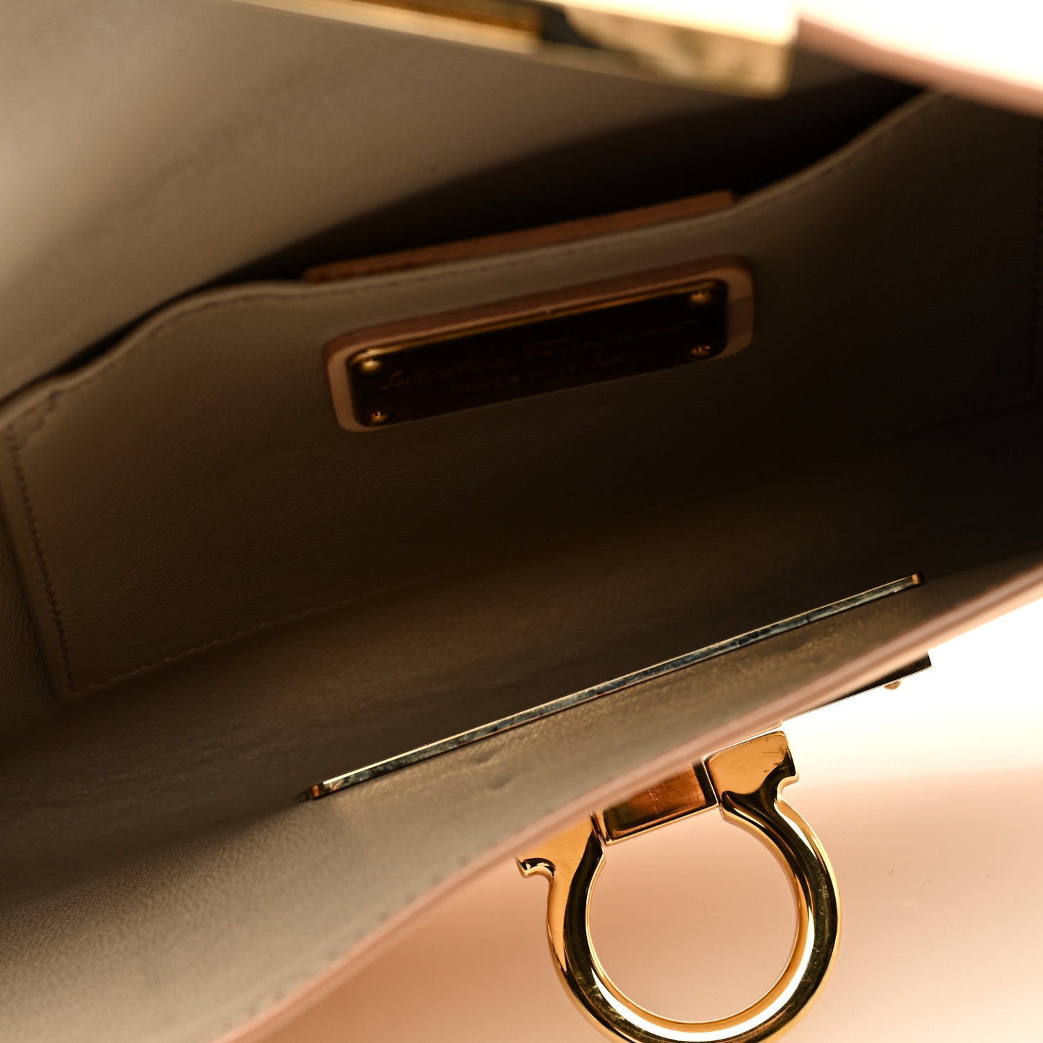 Salvatore Ferragamo Nuage Calfskin Afef Lock Story Gancini Clutch Beige 5 of 6