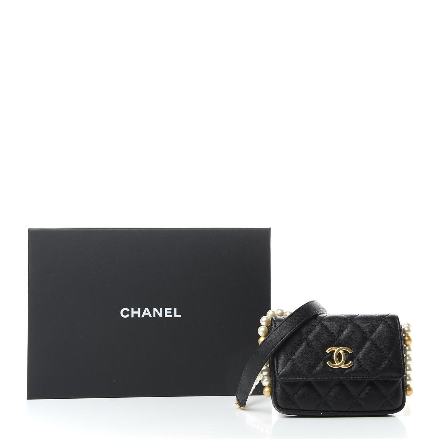 Calfskin Quilted About Pearls Card Holder Flap With Chain Black