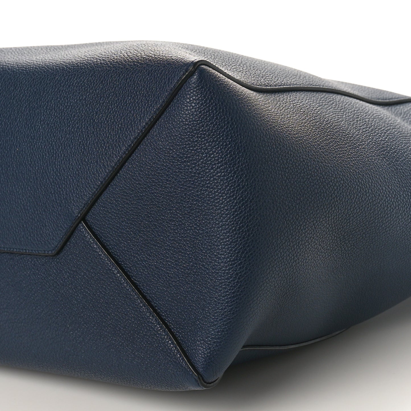 Soft Grained Calfskin Small Belt Cabas Phantom Dark Blue