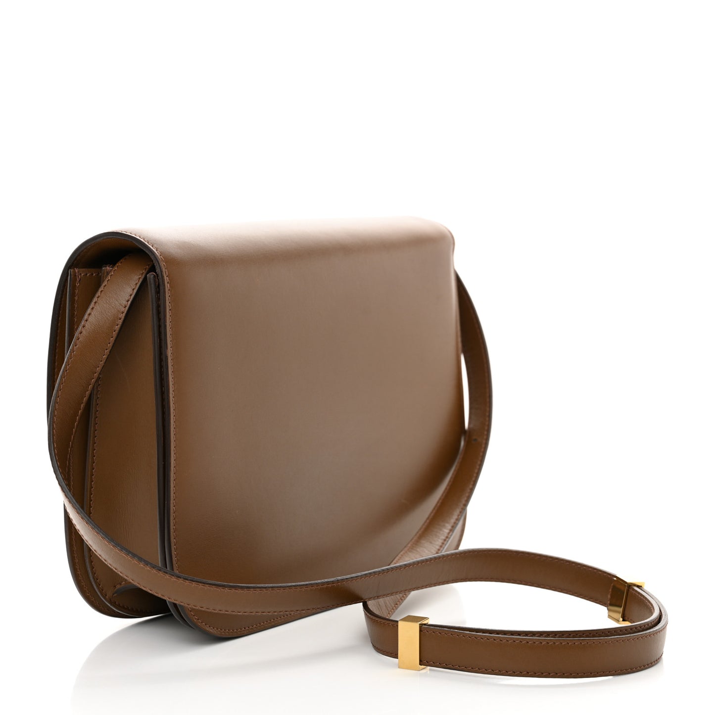Box Calfskin Medium Classic Box Flap Bag Camel