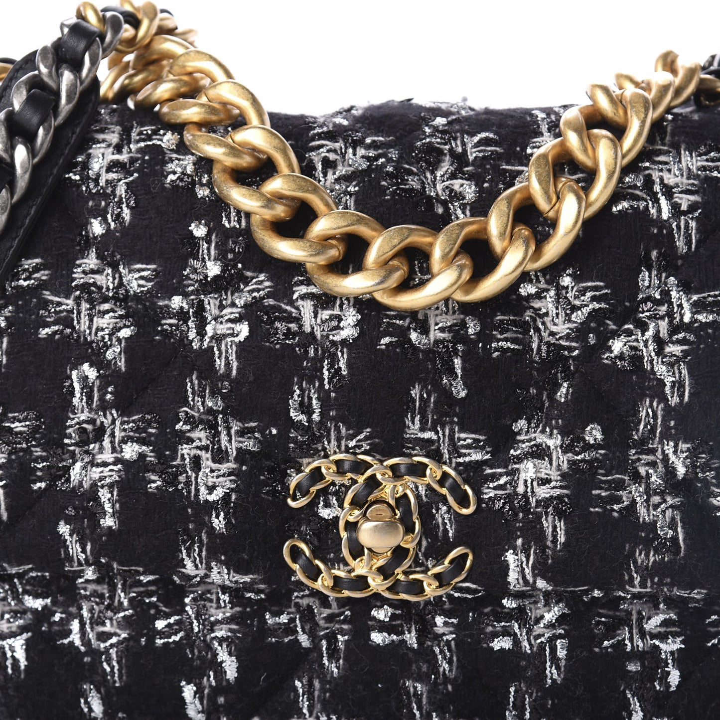 Tweed Quilted Large 19 Flap Black Ecru White