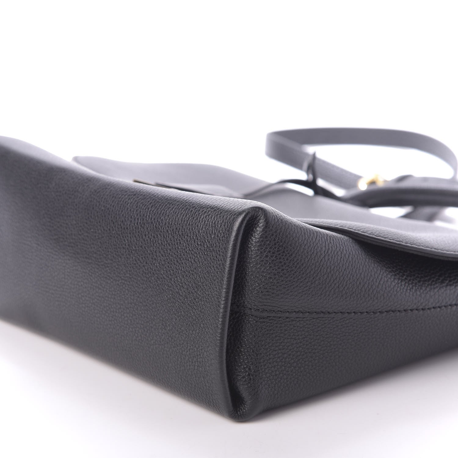 Louis Vuitton Taurillon Volta Black 9 of 13