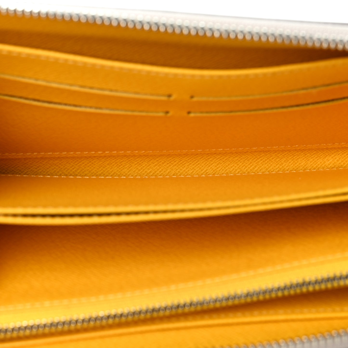Epi Zippy Wallet Gres