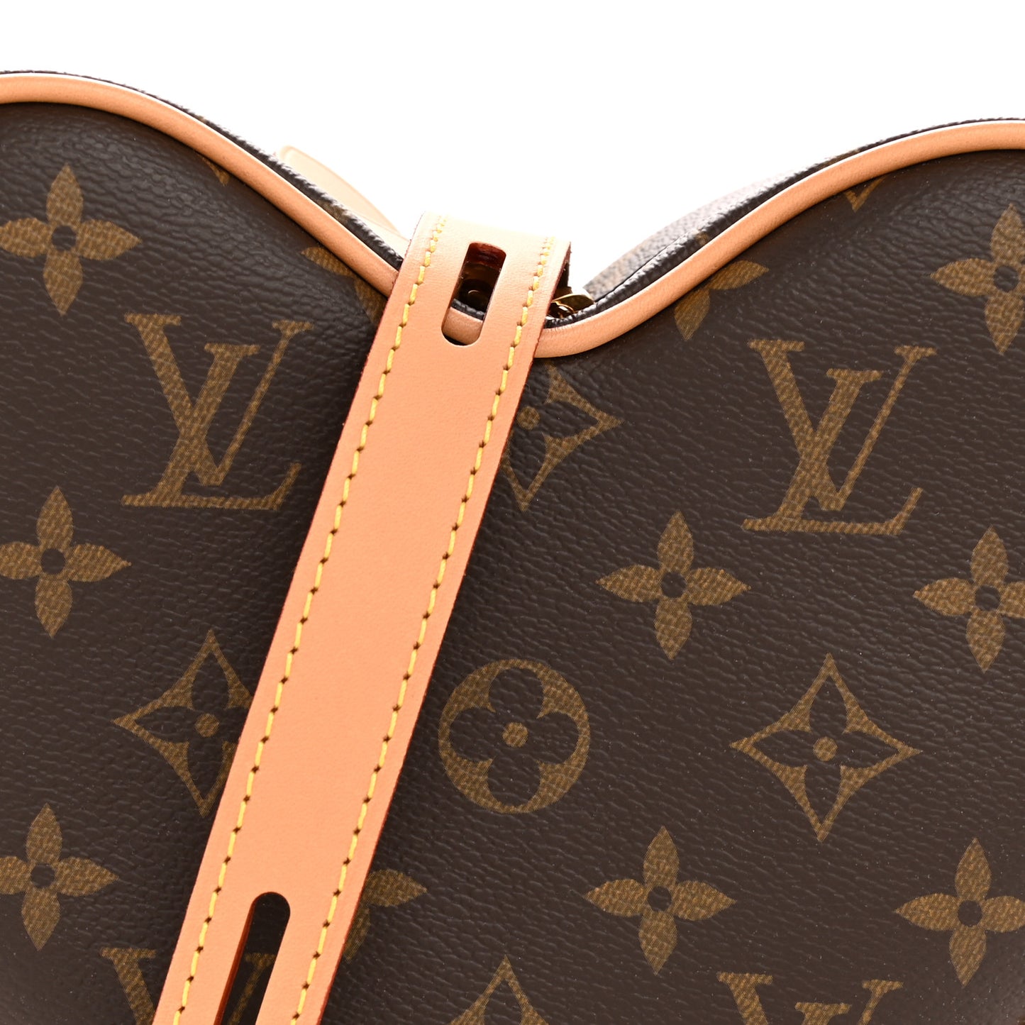 Monogram Game On Coeur