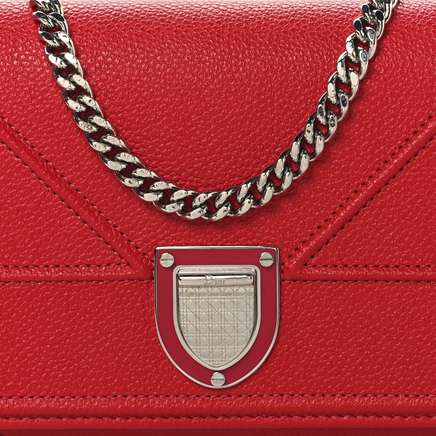 Grained Calfskin Diorama Croisiere Chain Wallet Red