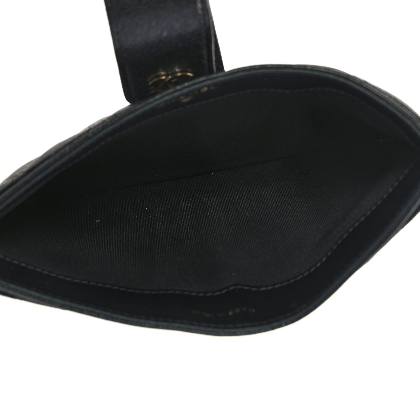 Iridescent Caviar Quilted Classic Strap Pouch Black