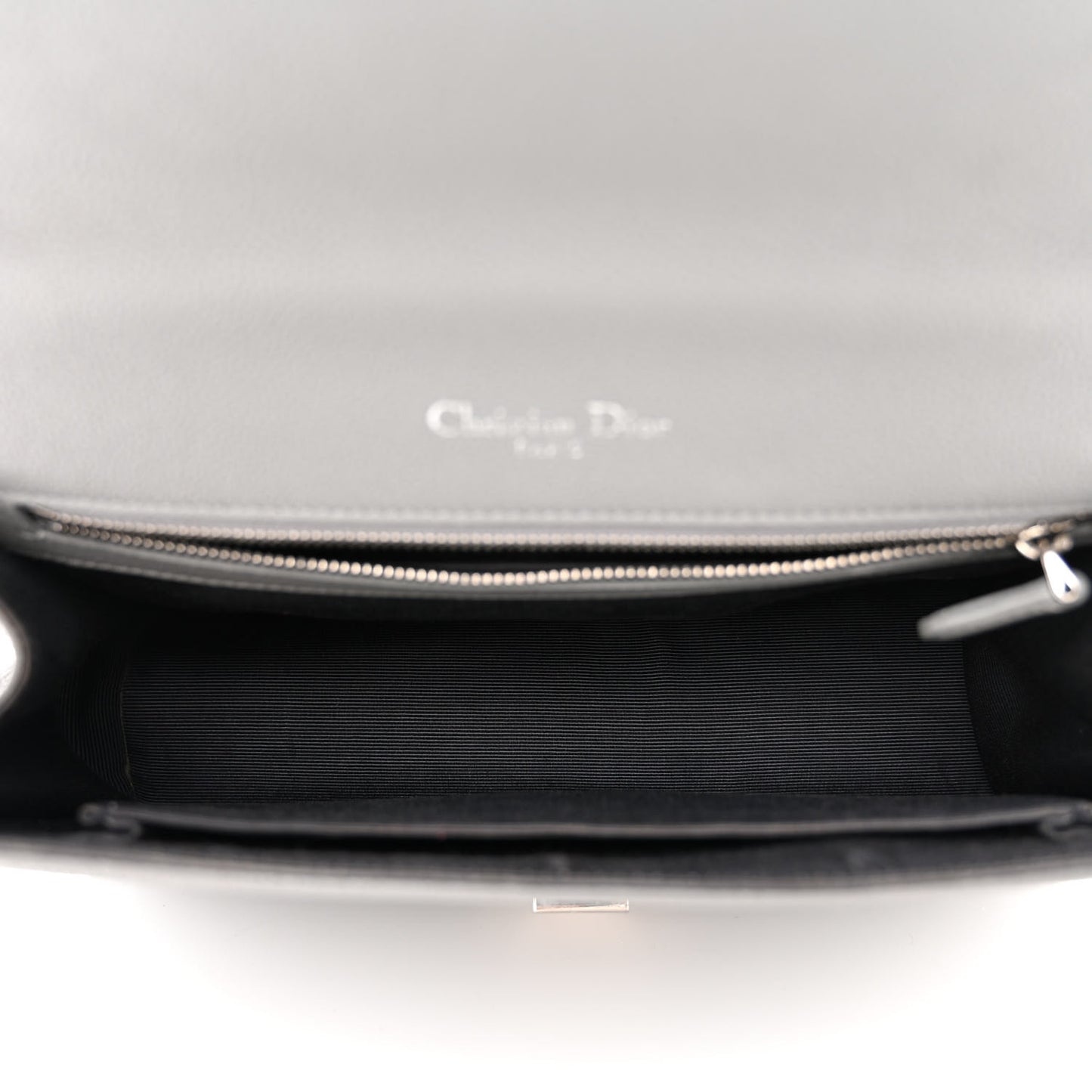 Grained Calfskin Medium Diorama Flap Bag Gris