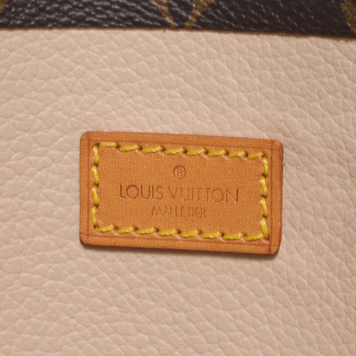 Monogram Sac Plat