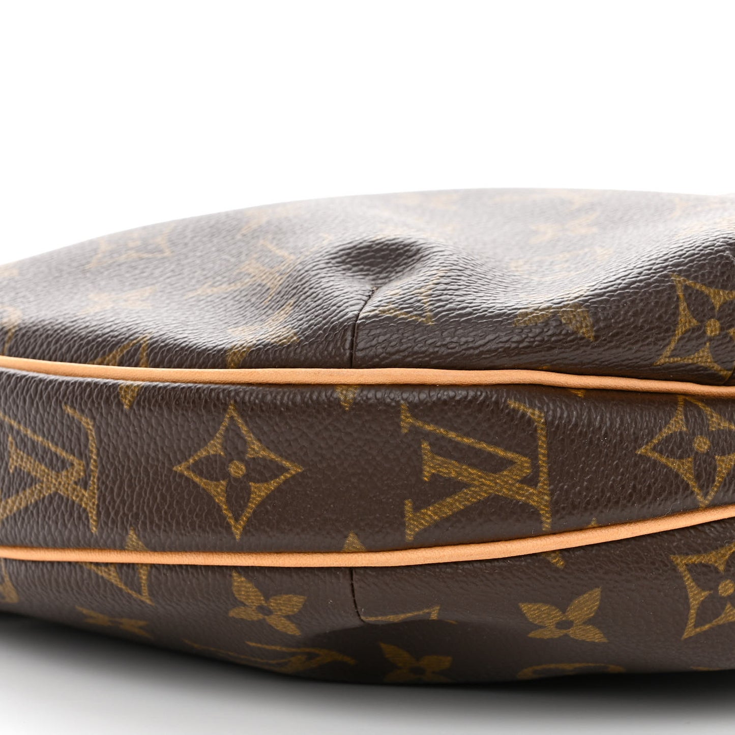 Monogram Croissant MM