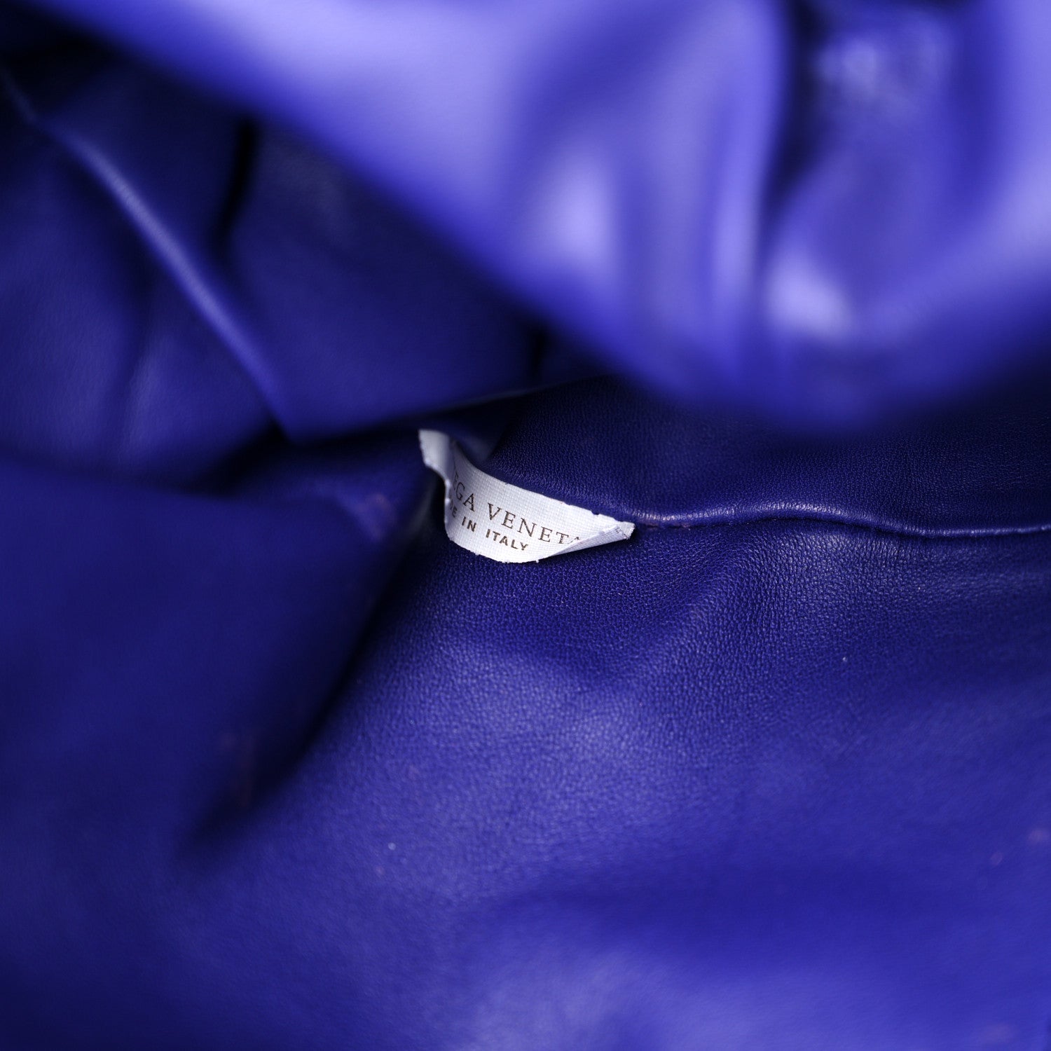 Bottega Veneta Metallic Crinkled Lambskin The Pouch Viola 12 of 14