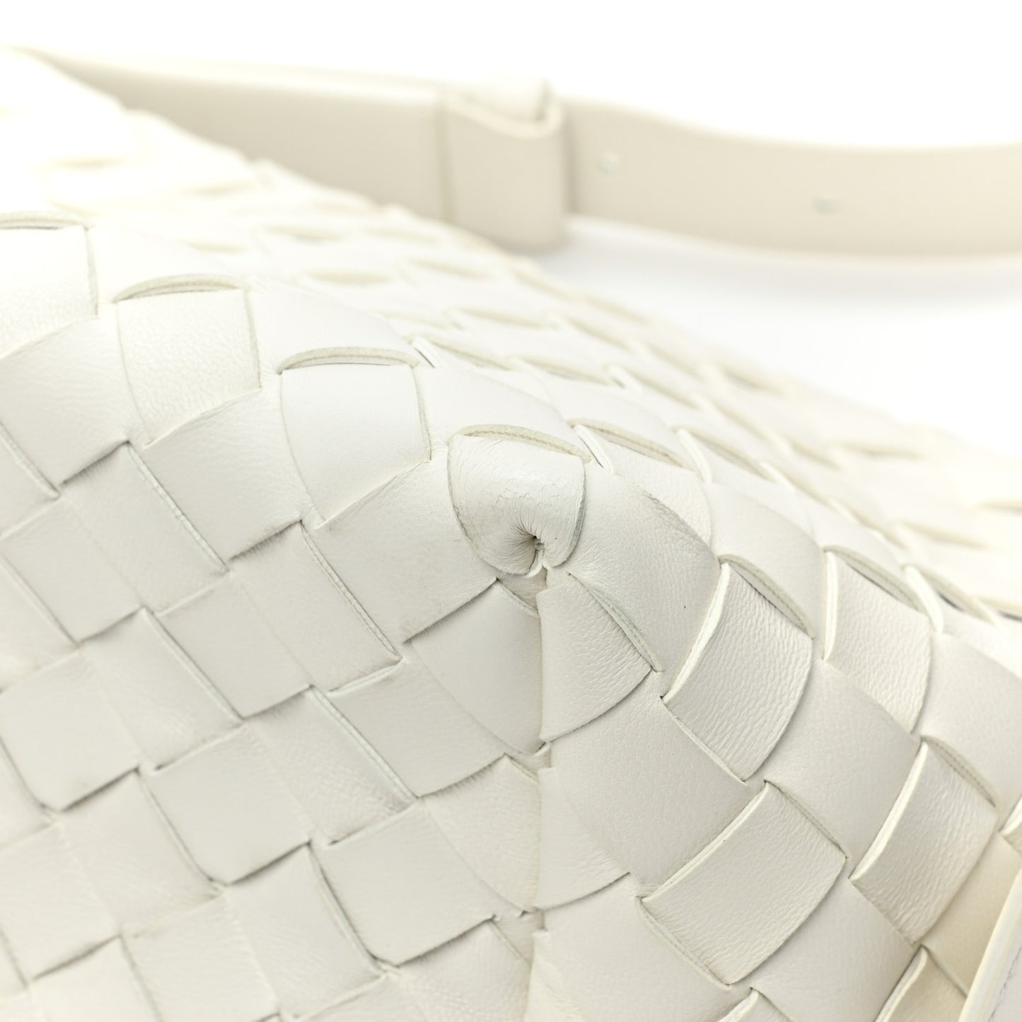 BOTTEGA VENETA Nappa Intrecciato Tie Shoulder Bag White