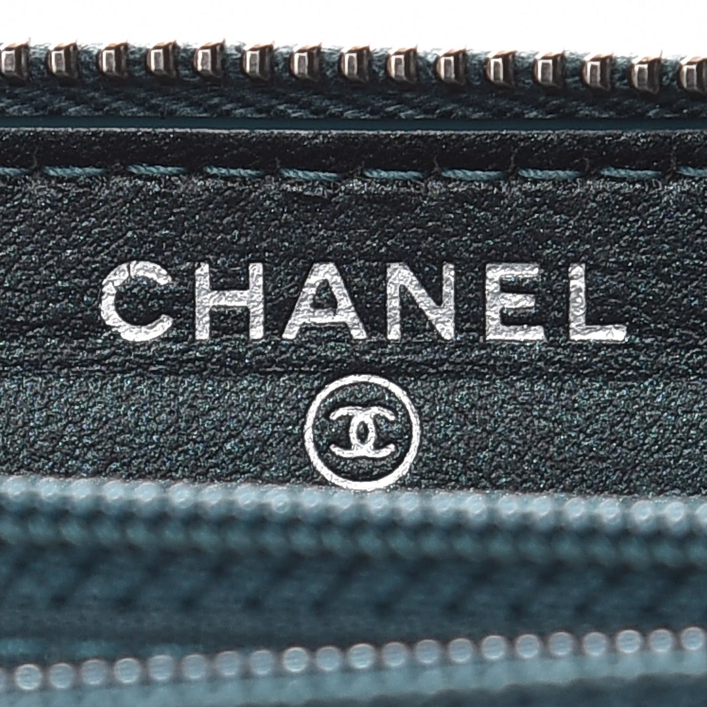 Iridescent Caviar Quilted Medium Filigree Zip Around Wallet Dark Turquoise