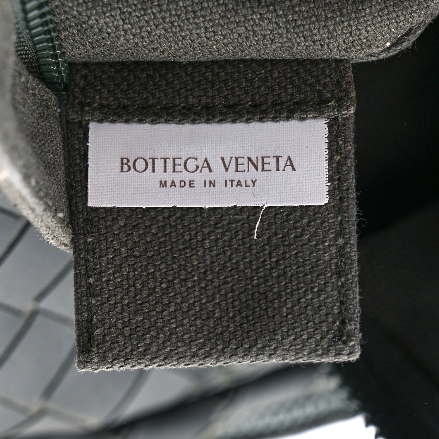 Bottega Veneta Intrecciato Rubber Canvas Duffle Bag Camping 6 of 9