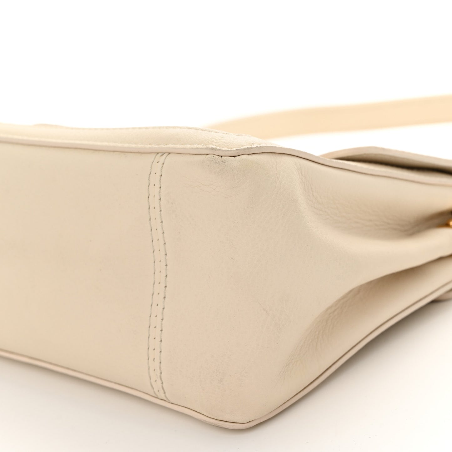 Smooth Calfskin Soft Dauphine MM White