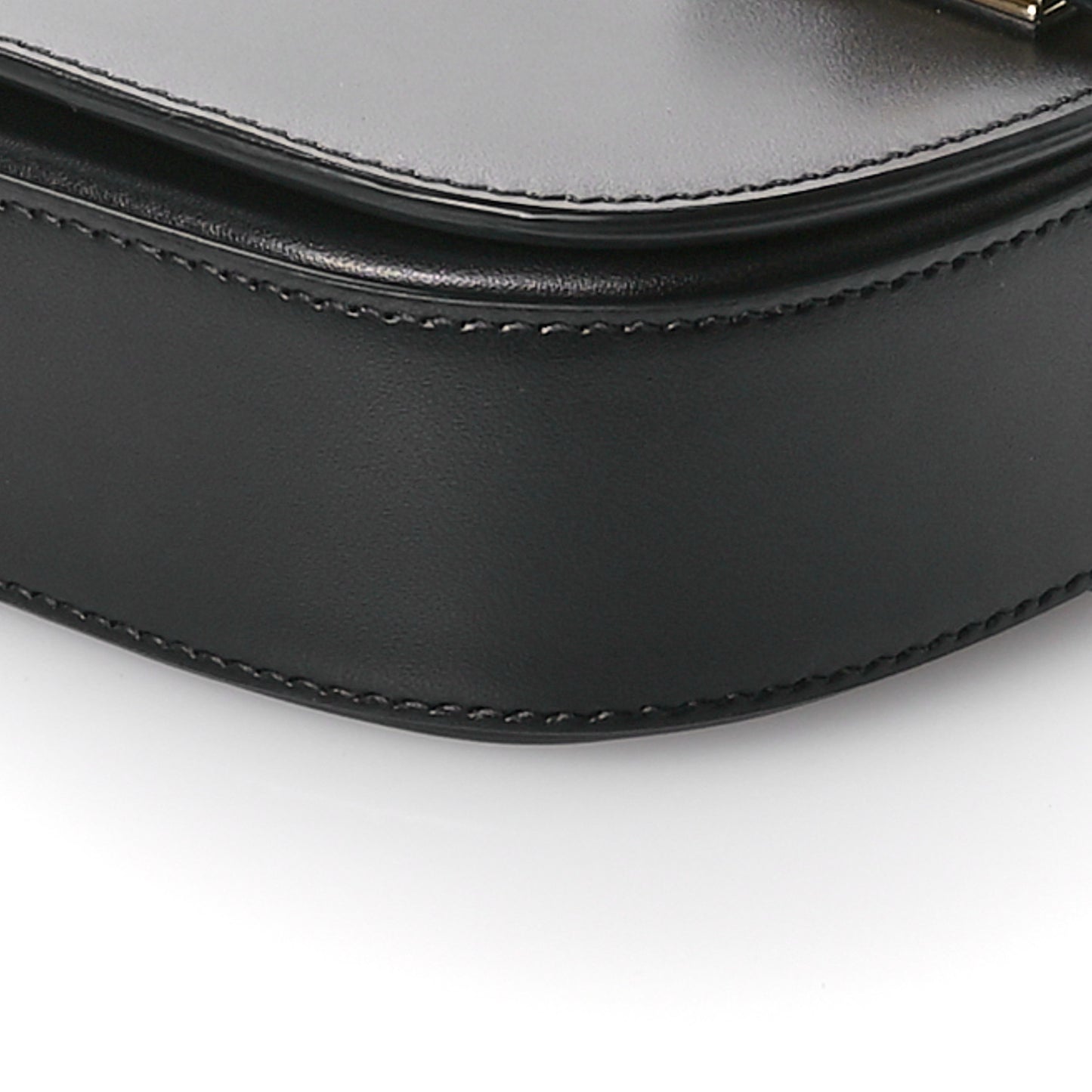 Calfskin Besace Small 16 Wallet on Chain Black