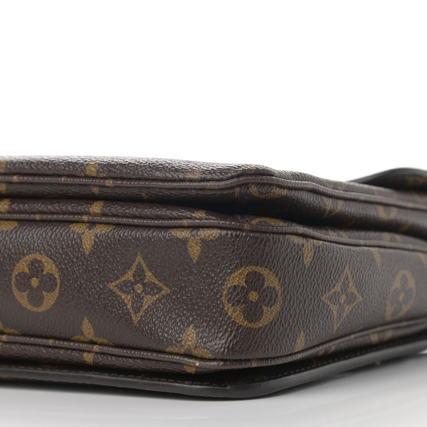 Louis Vuitton Monogram Pochette Metis 10 of 14