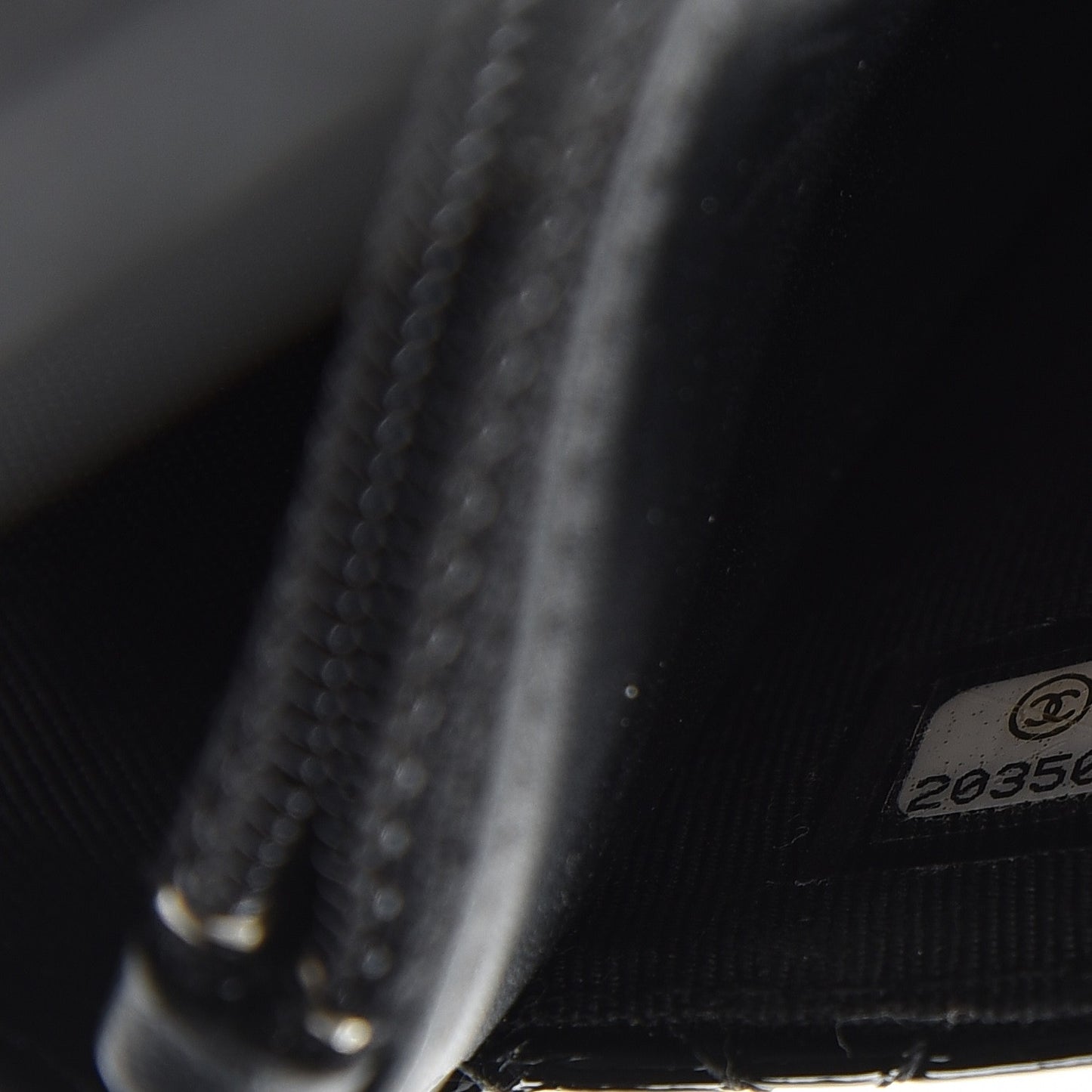 Patent Quilted Wallet On Chain WOC Black