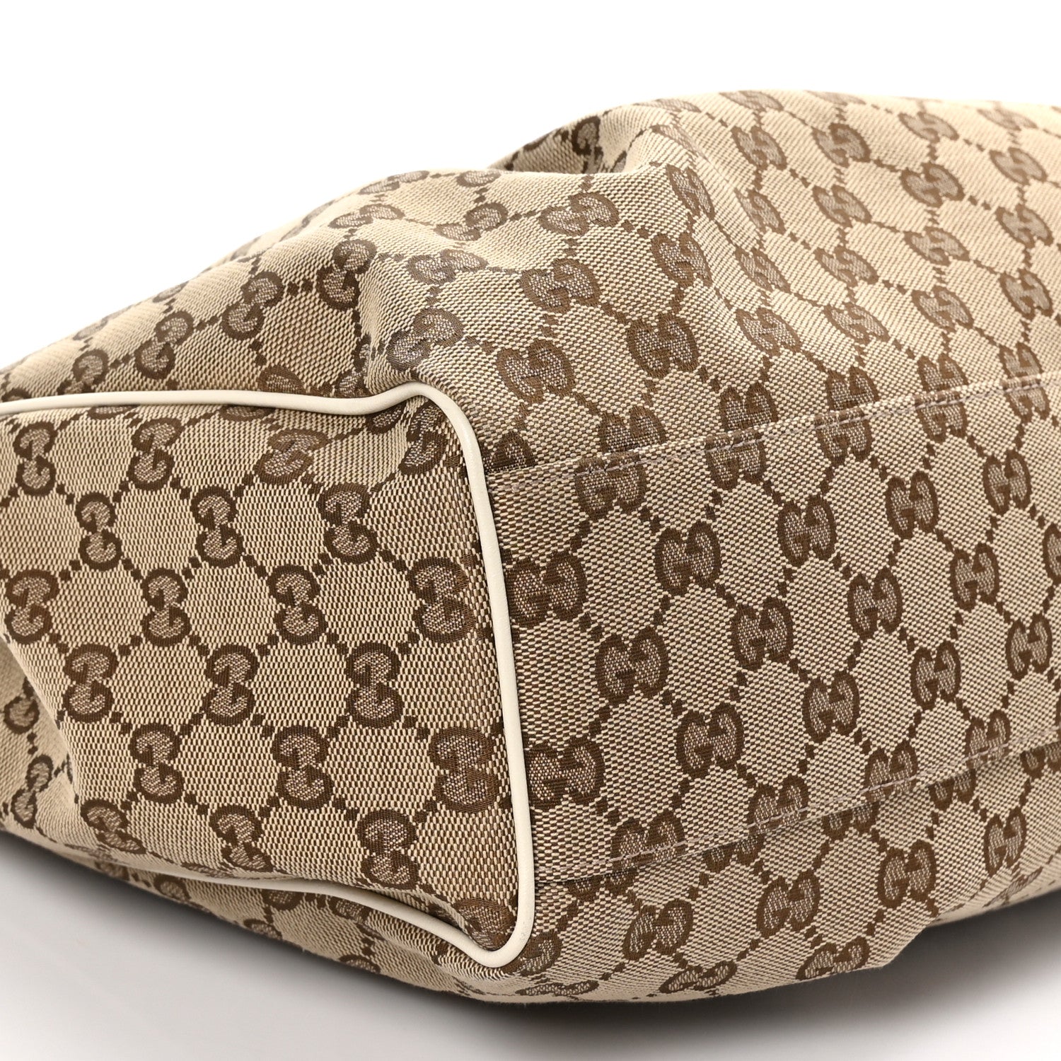 Gucci Monogram Shoulder Bag White 9 of 10