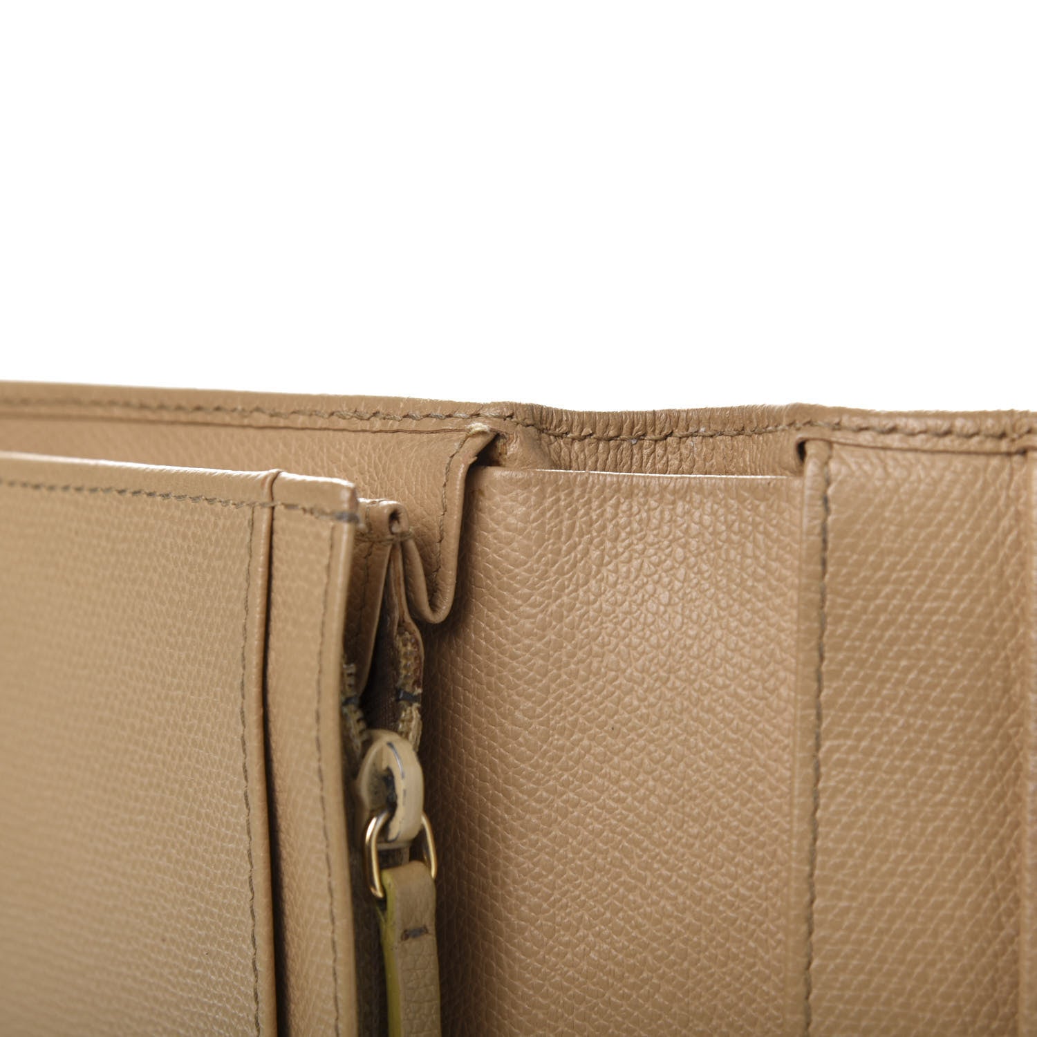 Chanel Grained Calfskin CC Button Yen Wallet Beige 12 of 16