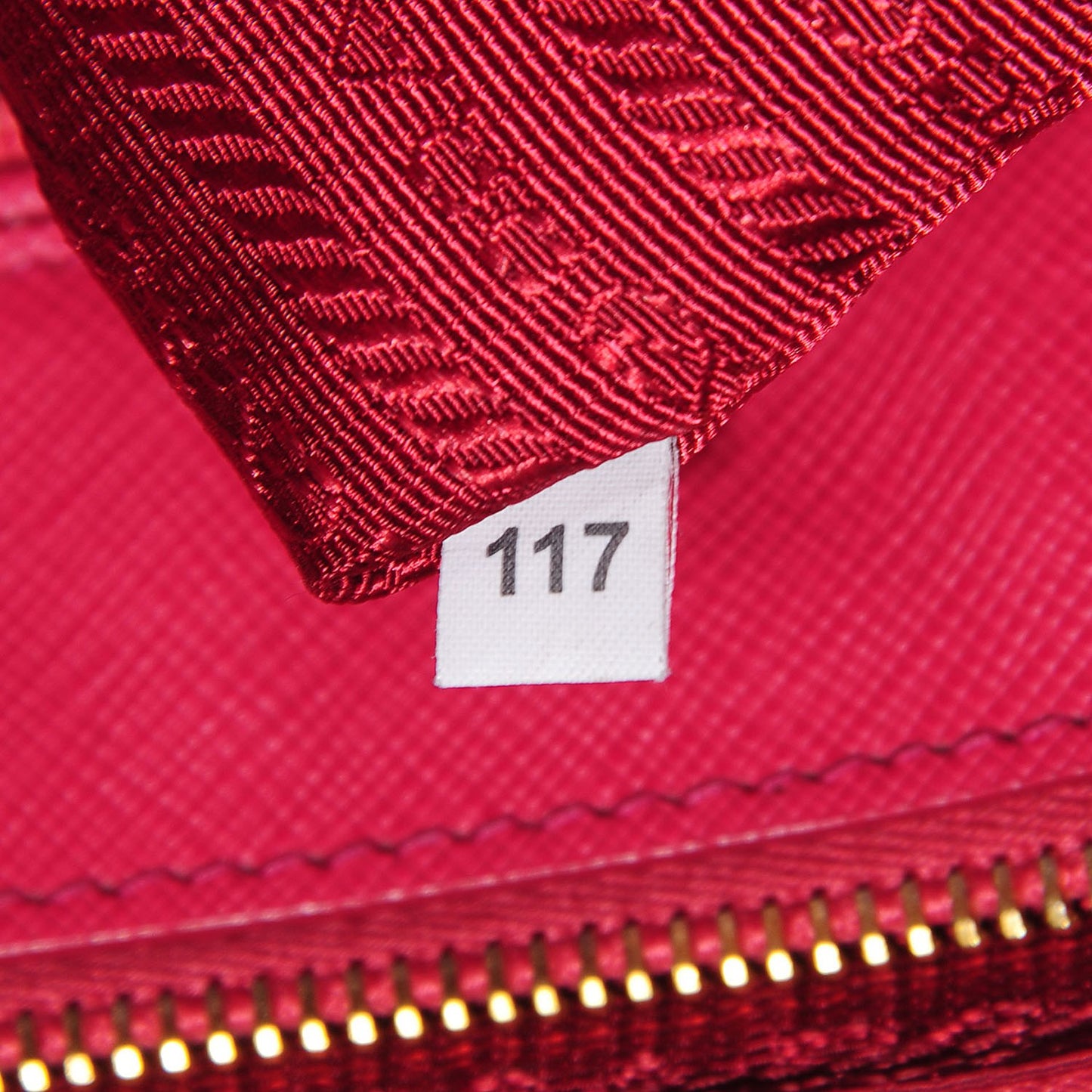 Saffiano Large Galleria Double Zip Tote Fuxia