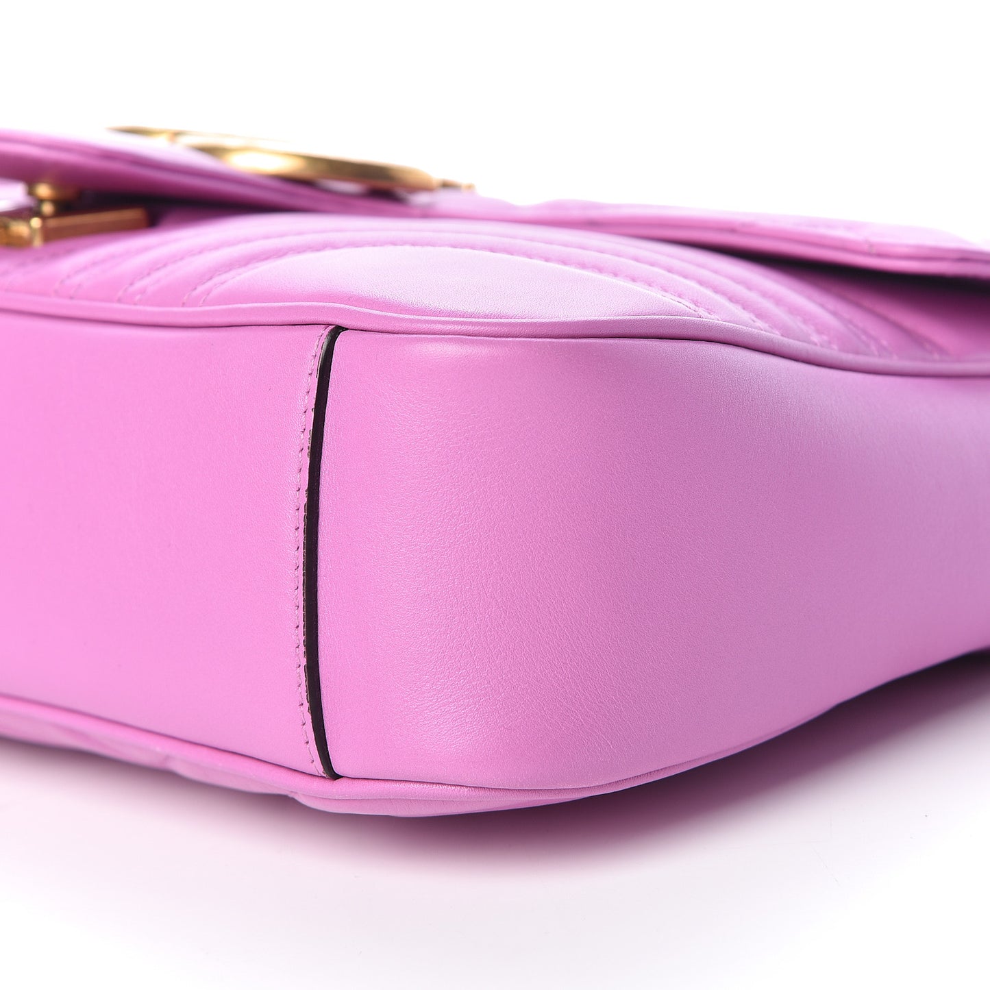 Calfskin Matelasse Medium GG Marmont Shoulder Bag Candy Mousse