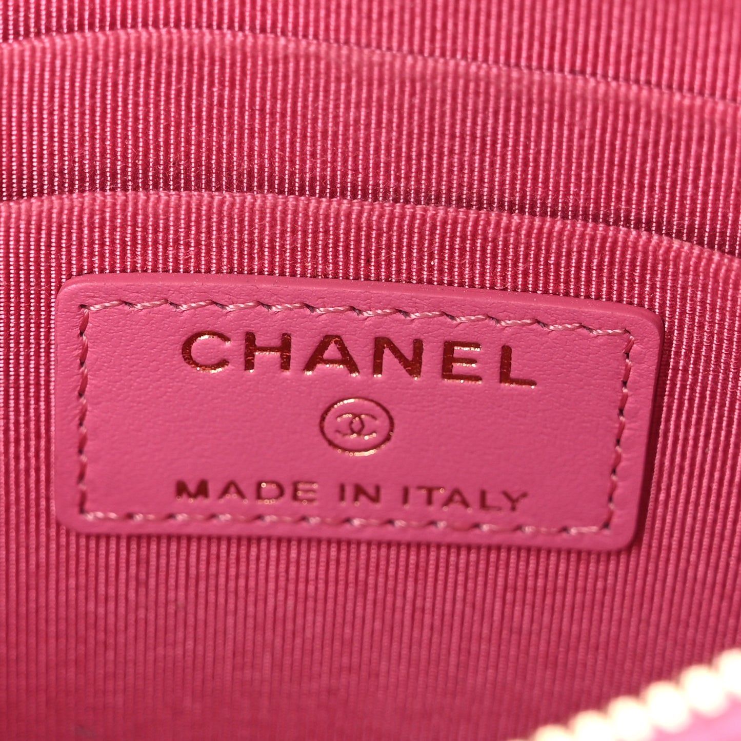 Caviar Quilted Classic Zip Pouch Pink