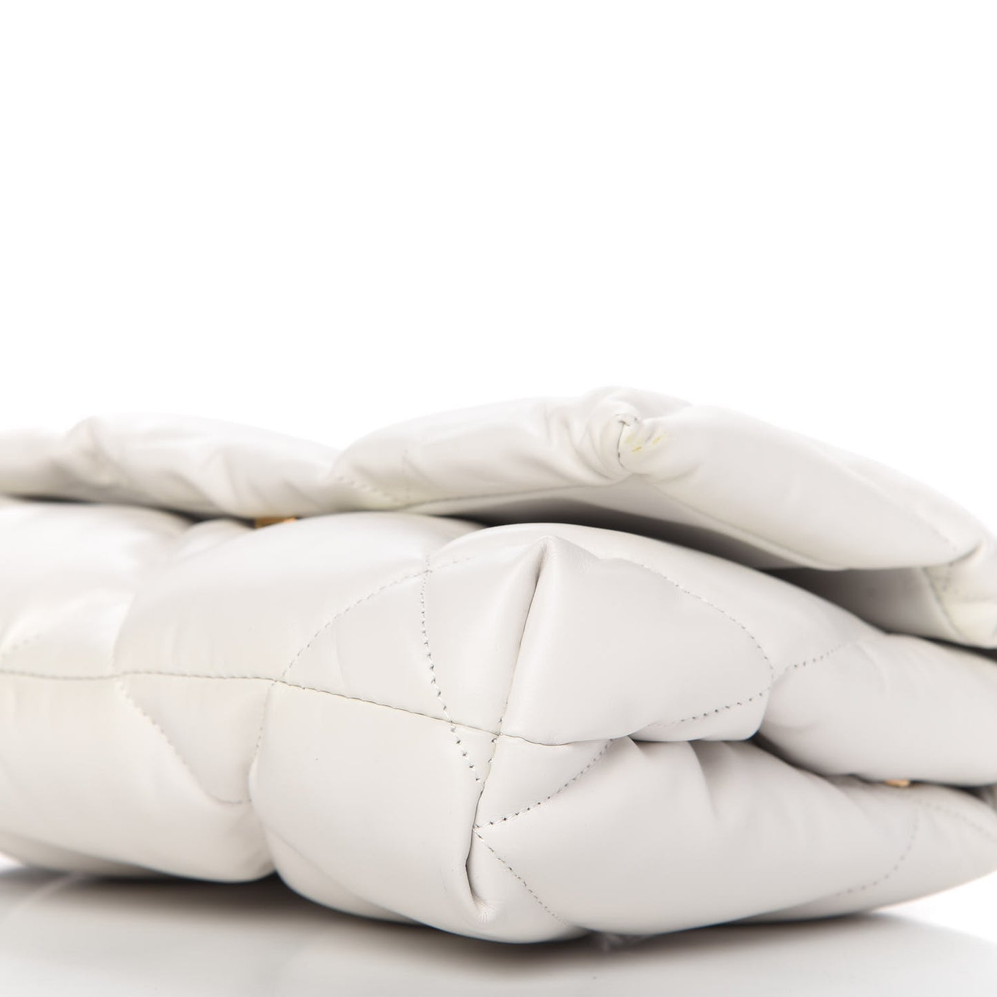 Nappa Calfskin Quilted Touch B Puffy Clutch White