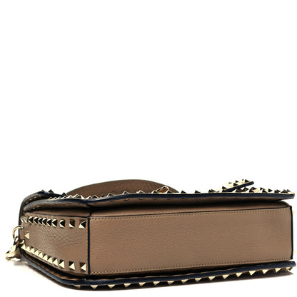 Valentino Garavani Pebbled Calfskin Medium Rockstud Flap Saddle Bag Nocciola 4 of 8