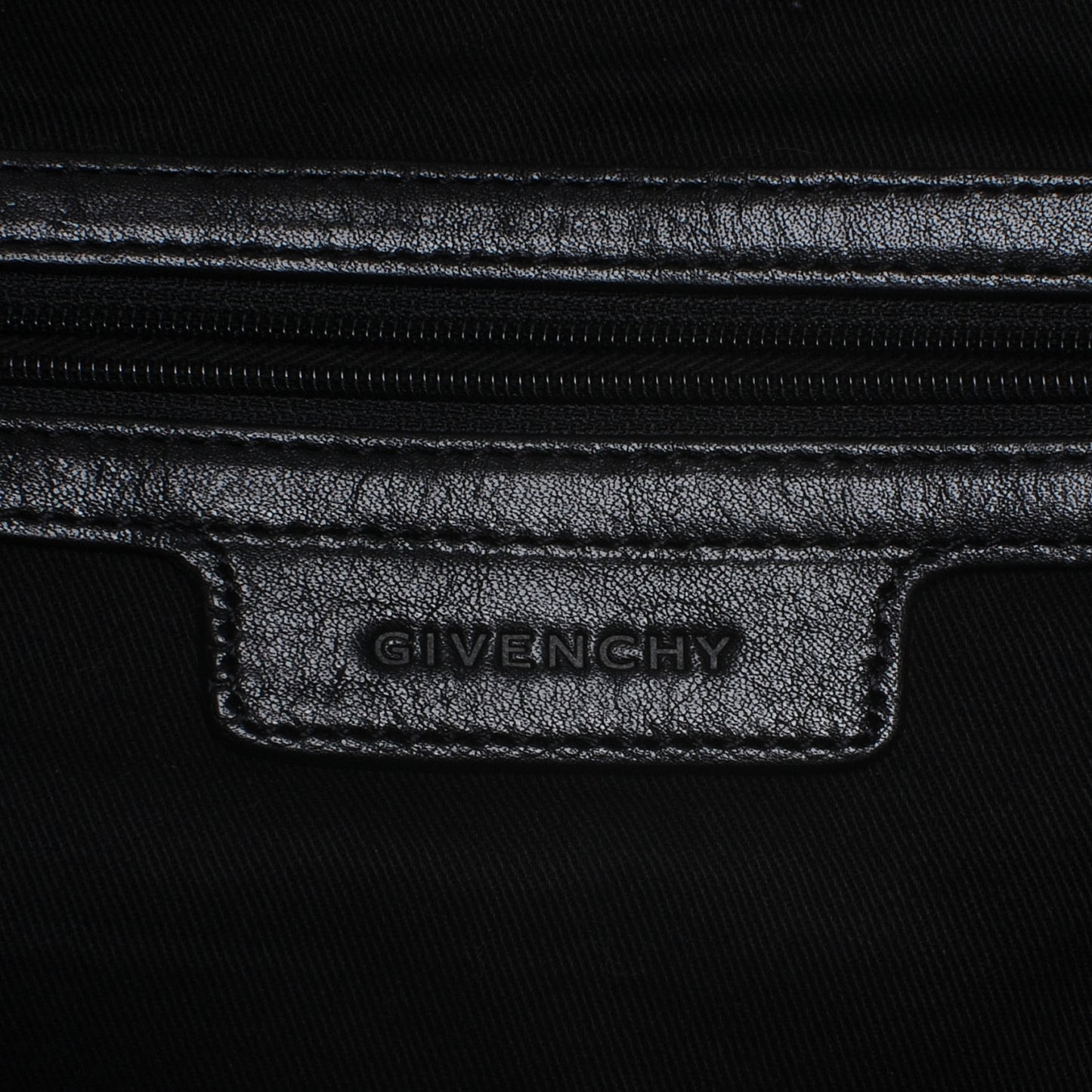 Nylon Studded Medium Nightingale Black