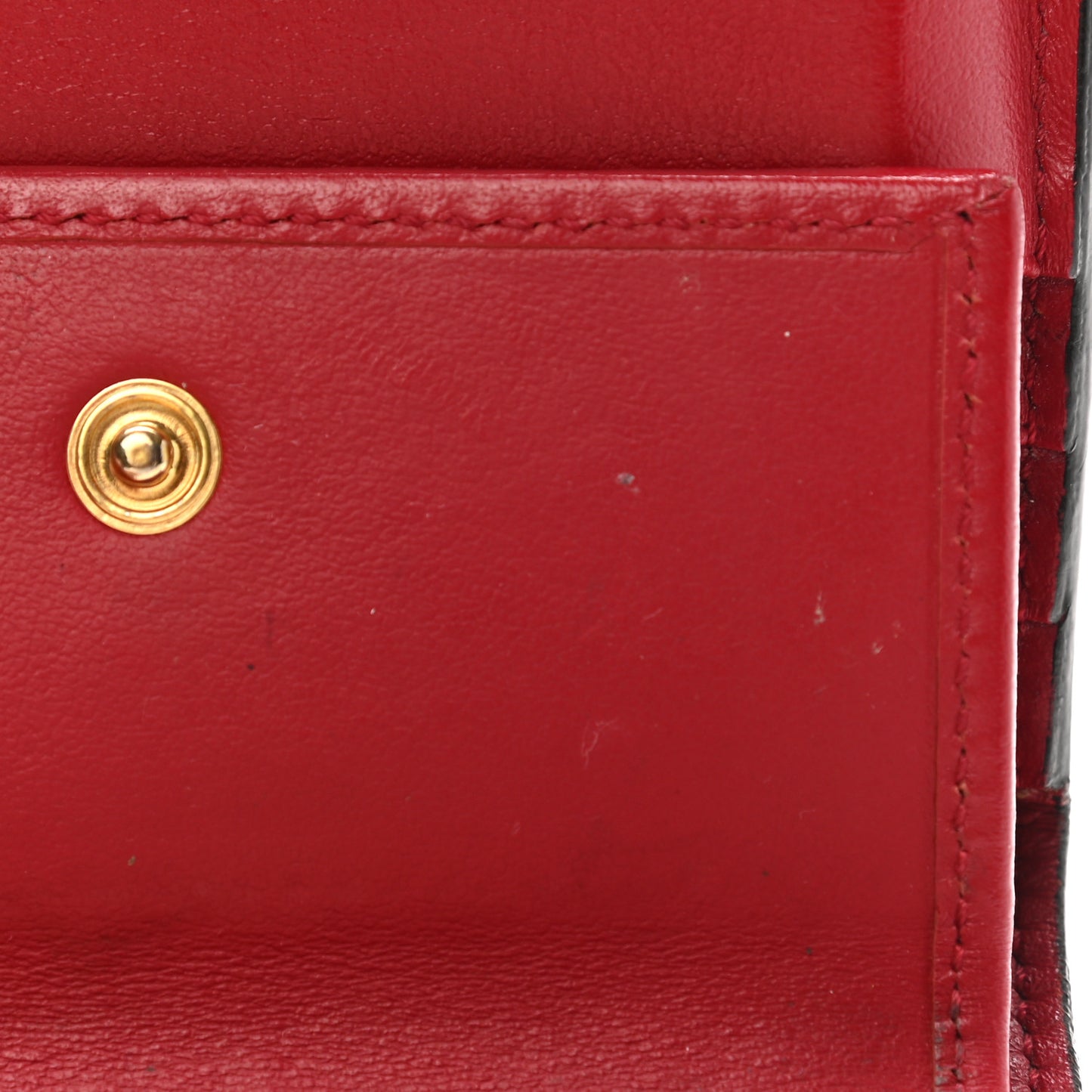 Vitello Cruise F is Fendi Compact Bi-Fold Wallet Red