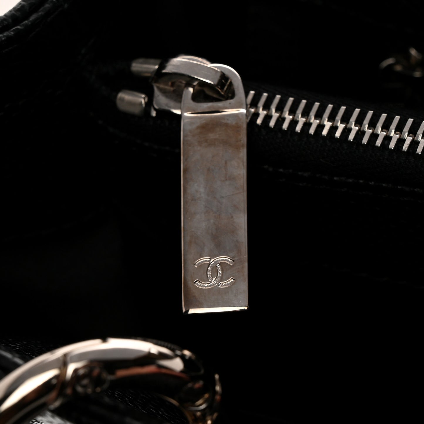 Caviar Quilted Grand Shopping Tote GST Black