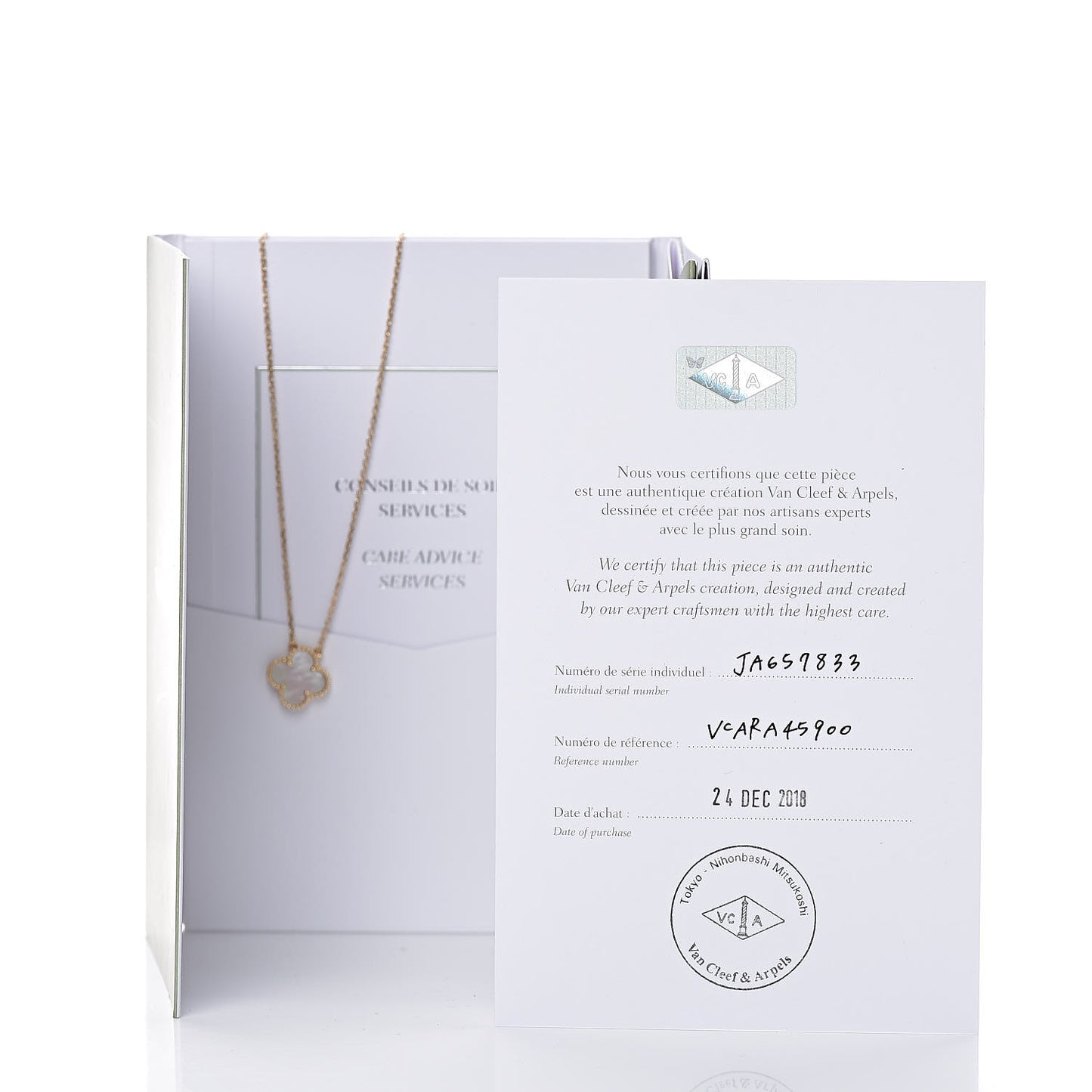 18K Yellow Gold Mother of Pearl Vintage Alhambra Pendant Necklace
