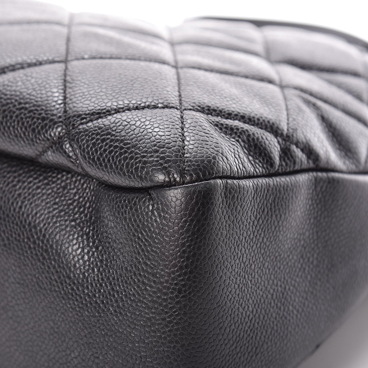 Caviar Quilted CC Timeless Soft Tote Black
