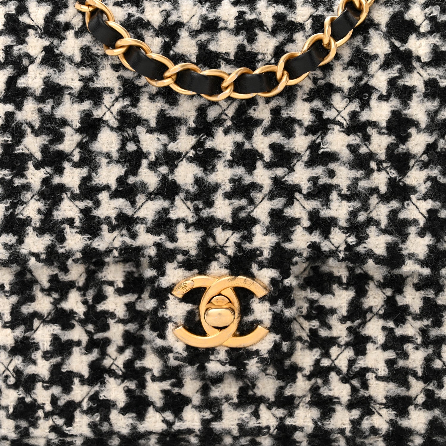 Chanel Tweed Houndstooth Quilted Mini Square Flap White Black 8 of 11